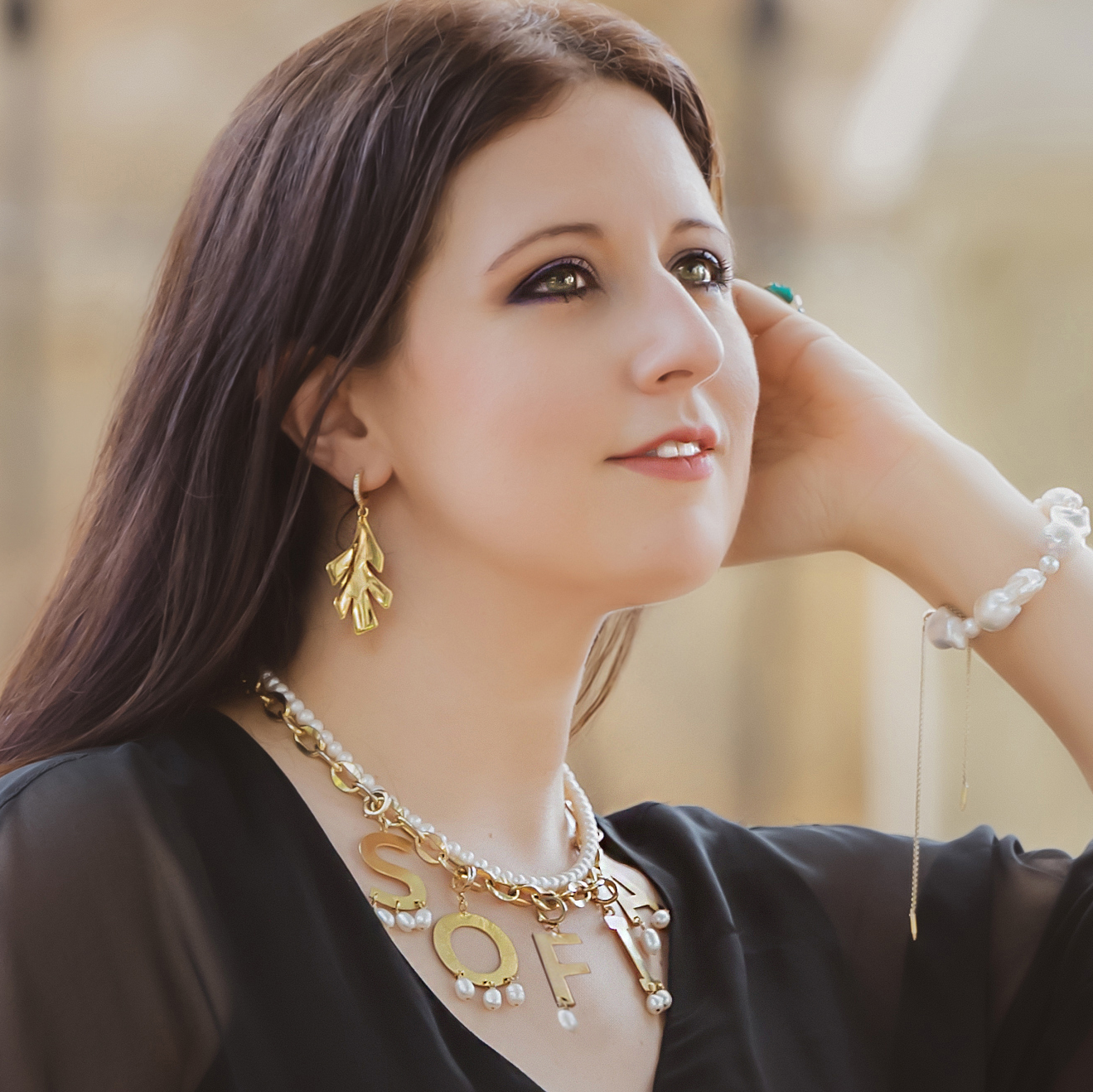 Tres Petit Cola Earrings