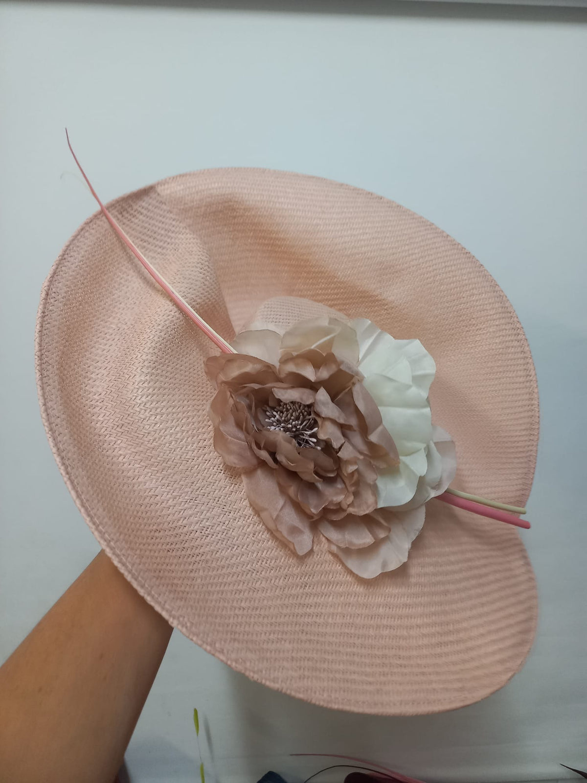 Tocado Rosa con Flor